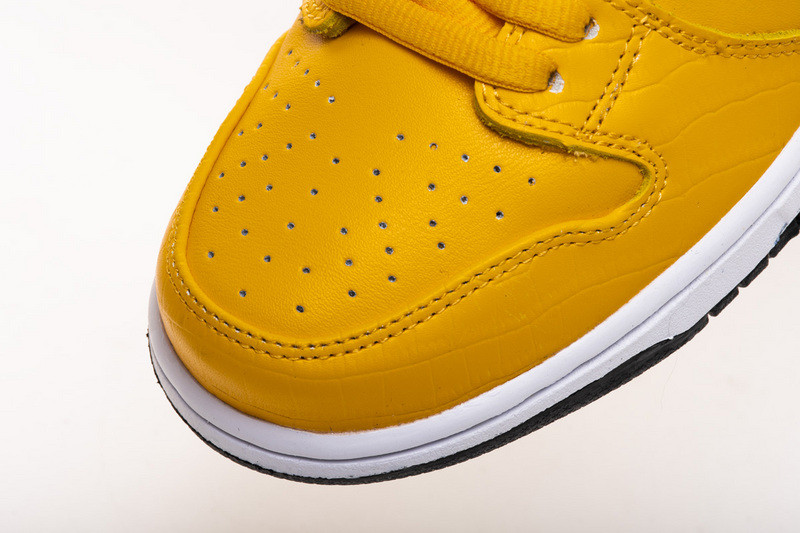 nike dunk low pro og qs canary yellow bv1310-700
