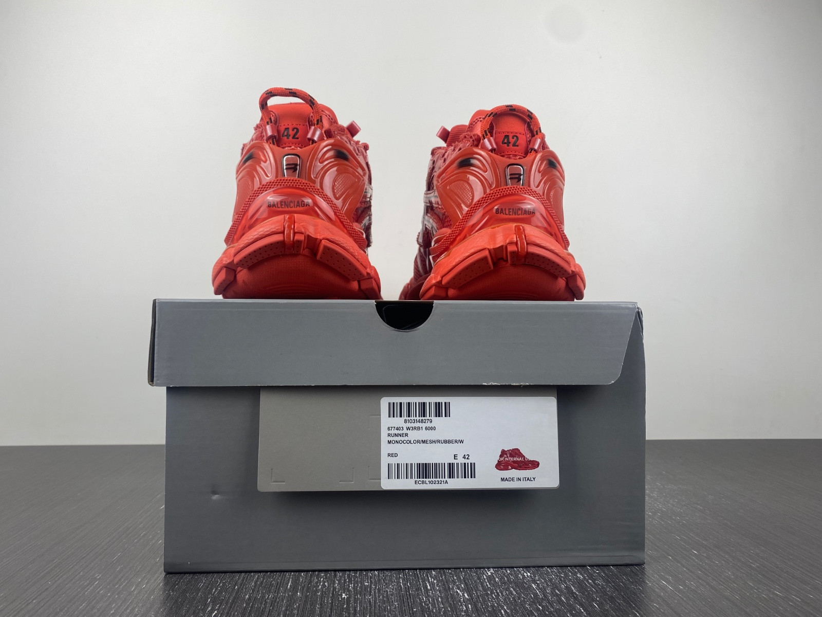 Ba*len*cia*ga 7.0 runner sneaker