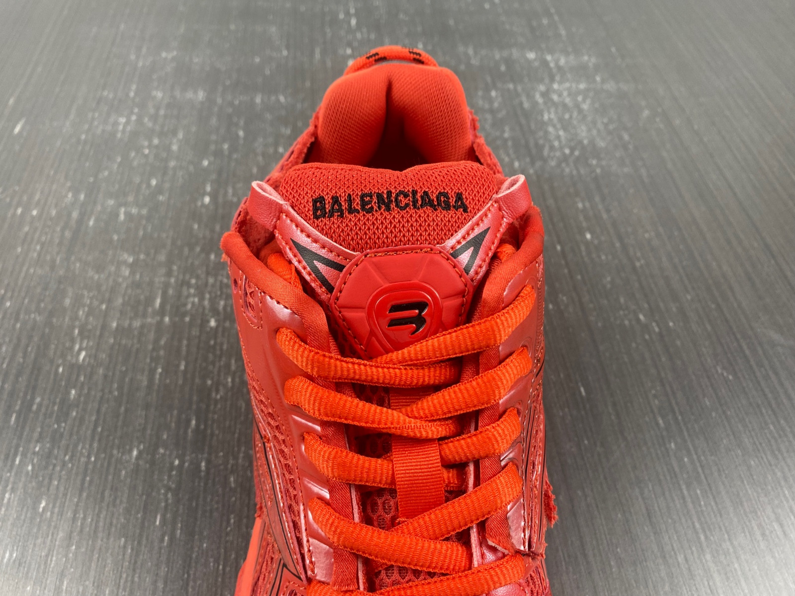 Ba*len*cia*ga 7.0 runner sneaker