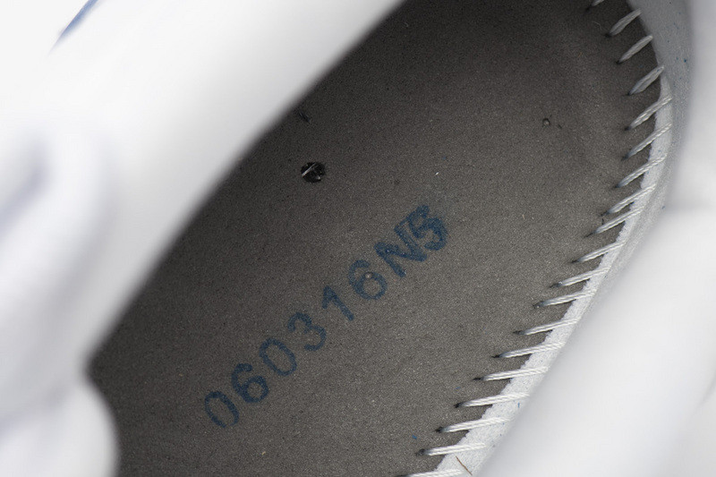 air jordan 11 low blue snakeskin cd6846-102