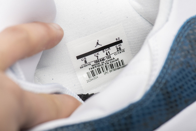 air jordan 11 low blue snakeskin cd6846-102