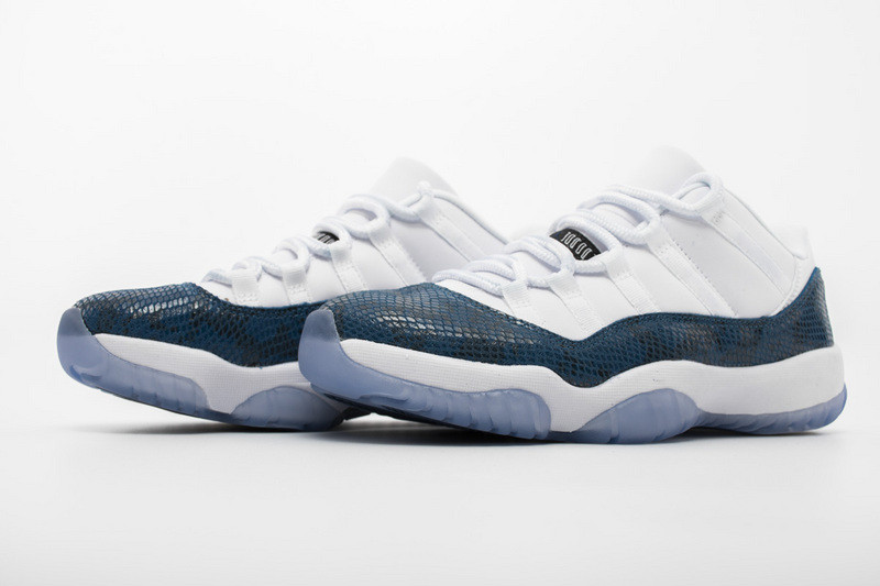 air jordan 11 low blue snakeskin cd6846-102