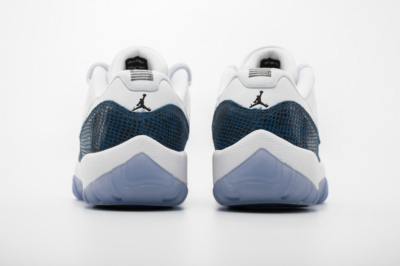 air jordan 11 low blue snakeskin cd6846-102