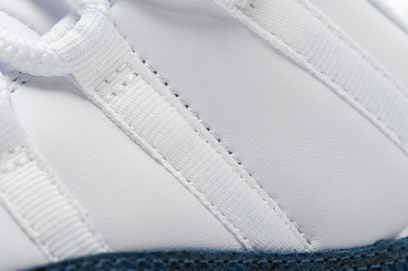 air jordan 11 low blue snakeskin cd6846-102