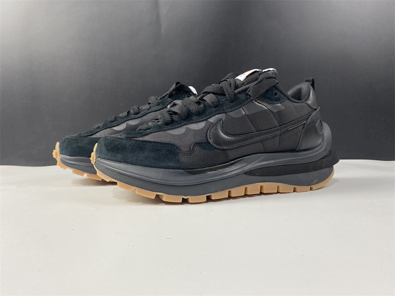 sacai x nike vaporwaffle dd1875-001