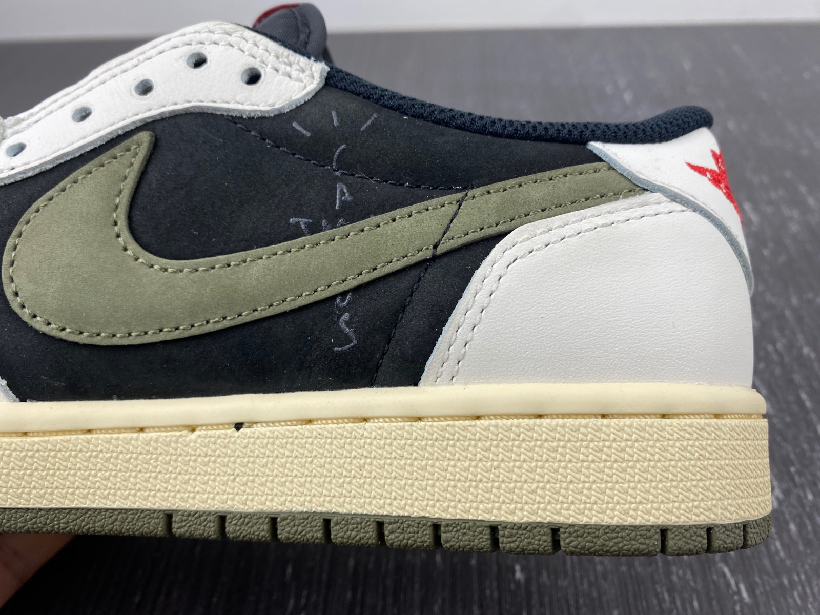 travis scott x air jordan 1 low og olive dz4137-106