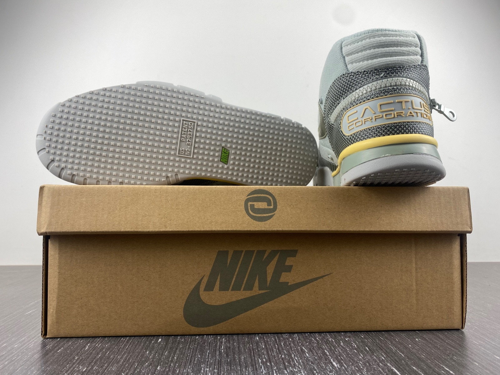 nike air trainer 1 sp travis scott grey haze dr7515-001