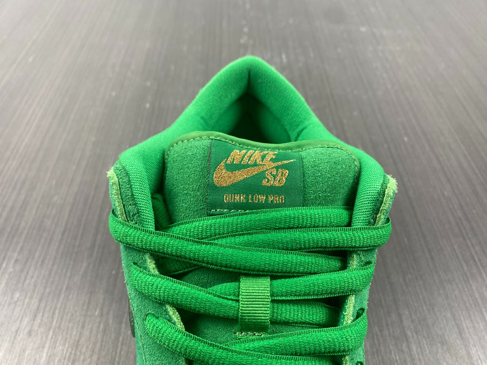 nike sb dunk low st. patty