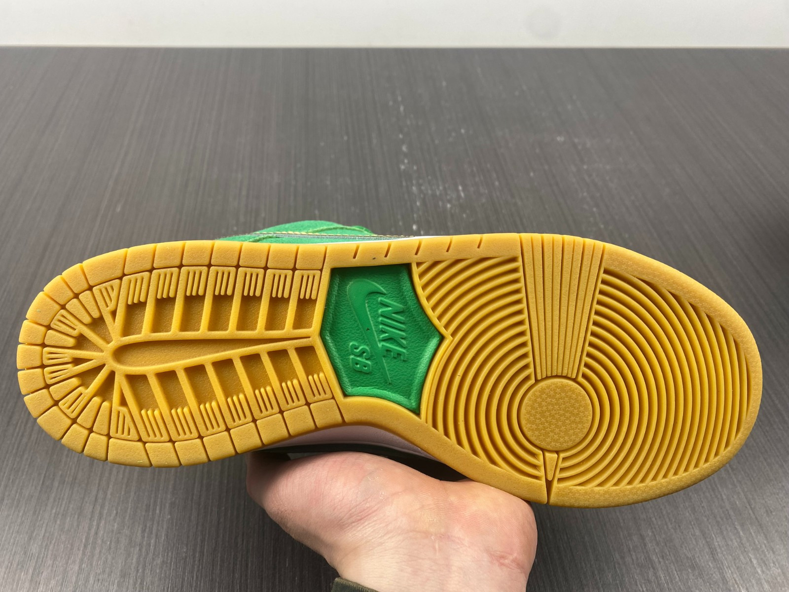 nike sb dunk low st. patty