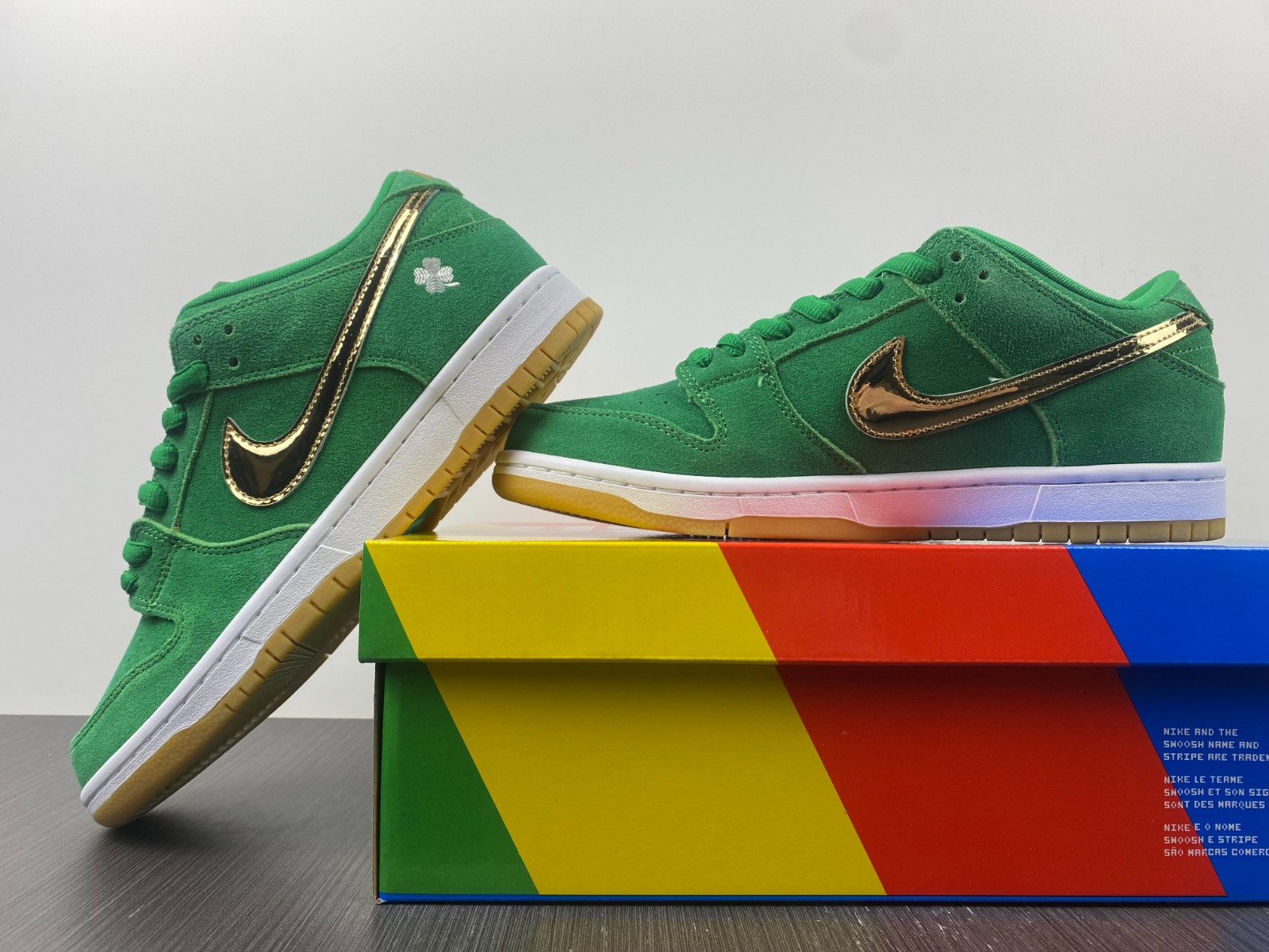 nike sb dunk low st. patty