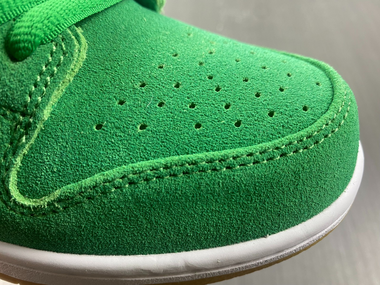 nike sb dunk low st. patty