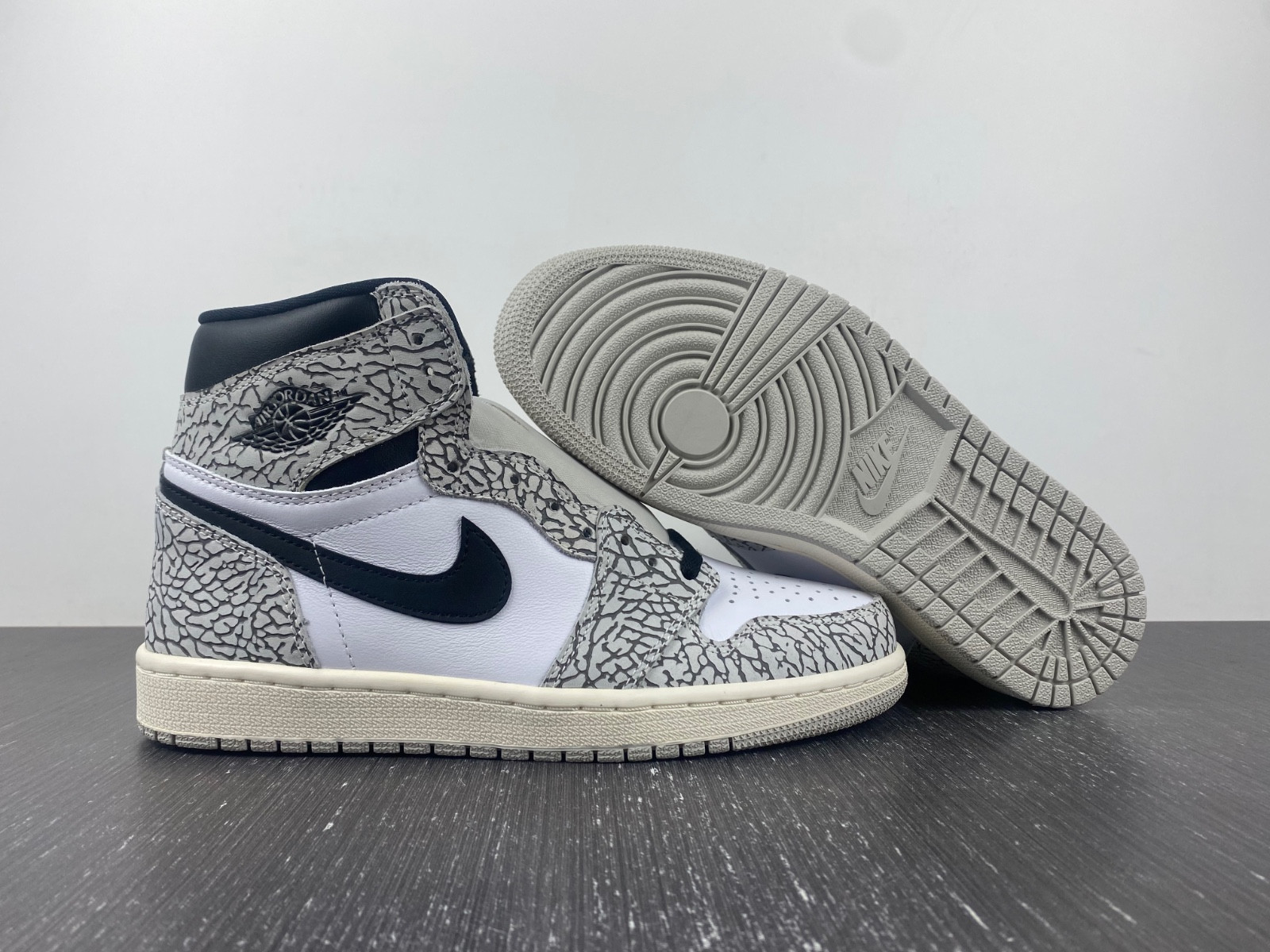 air jordan 1 white cement dz5485-052