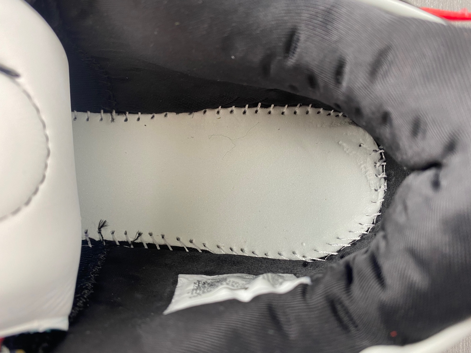 nike lebron 20 miami heat dj5422-001