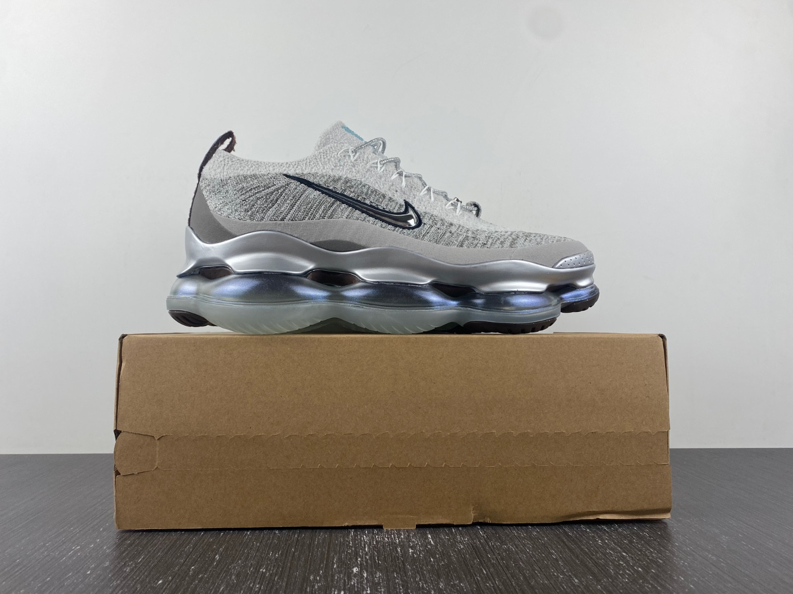 nike air max scorpion white tan silver fd4612-001