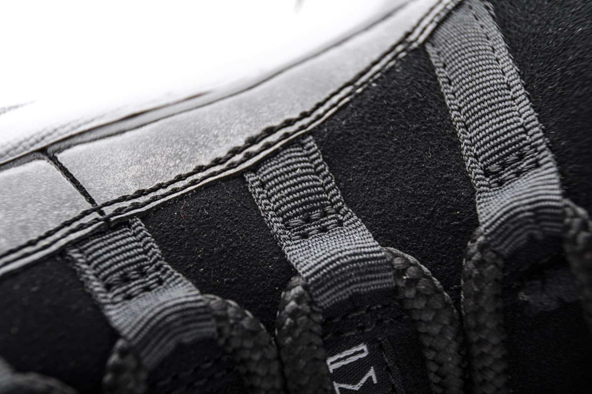 jordan 11 retro low barons 528895-010