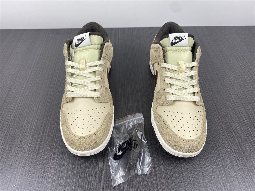 nike dunk low retro prm animal pack giraffe dh7913-200
