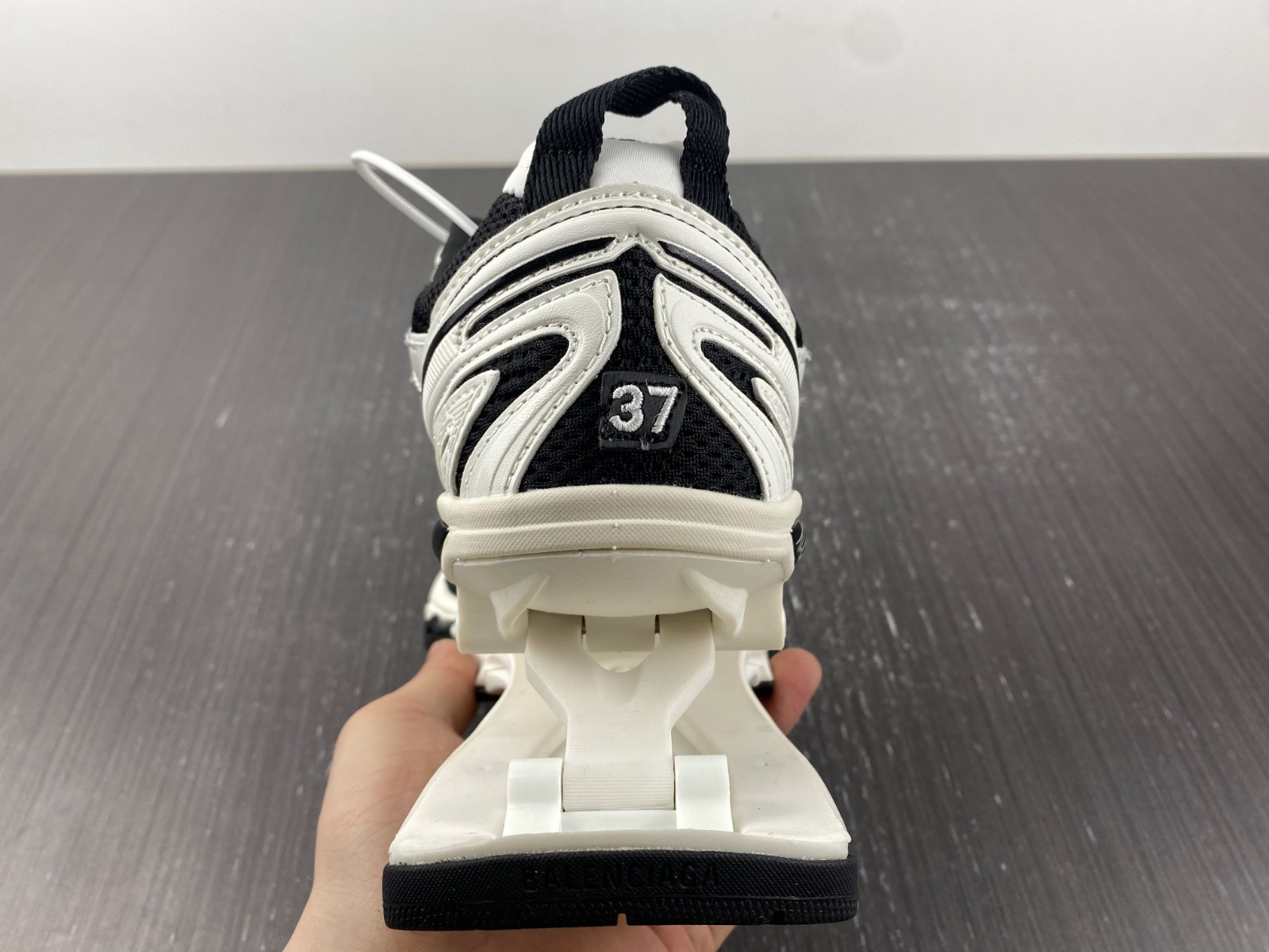 Ba*len*cia*ga x-pander 6.0