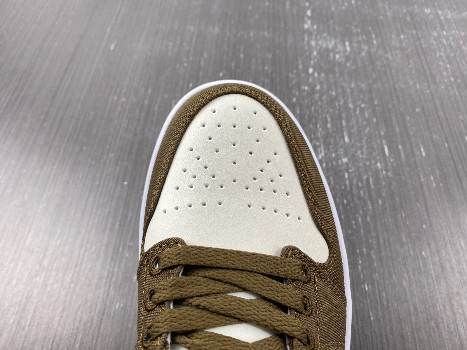 jordan 1 low se light olive (w) - dv0426-301