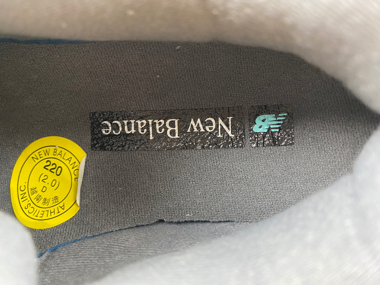 w03s4 jf/joe freshgoods x nb 9060"inside voices" u9060mac