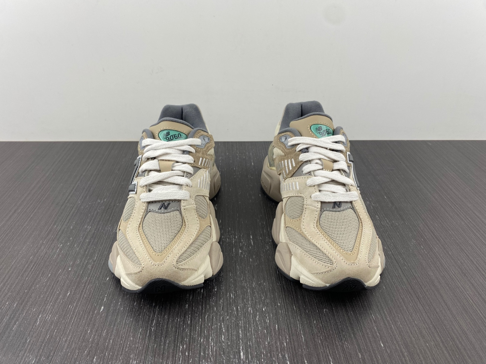 w03s4 jf/joe freshgoods x nb 9060"inside voices" u9060mac