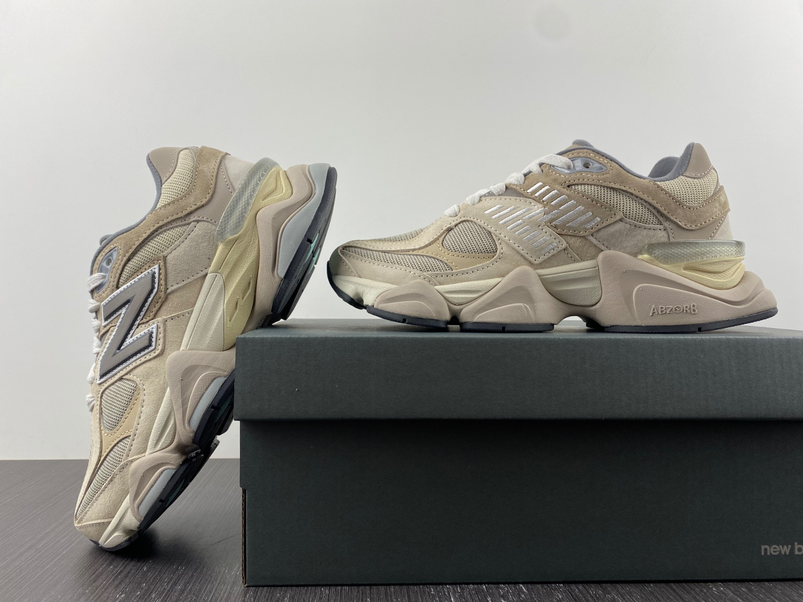 w03s4 jf/joe freshgoods x nb 9060"inside voices" u9060mac