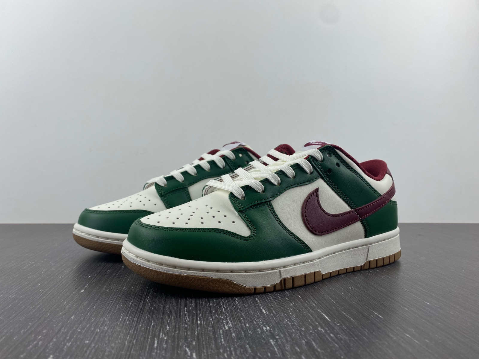 nike dunk low "gorge green" fb7160-161