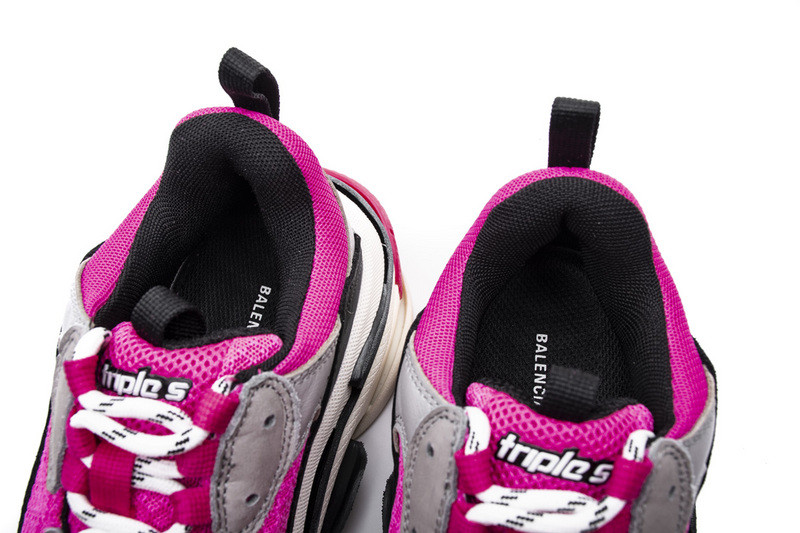 Ba*len*cia*ga triple s pink