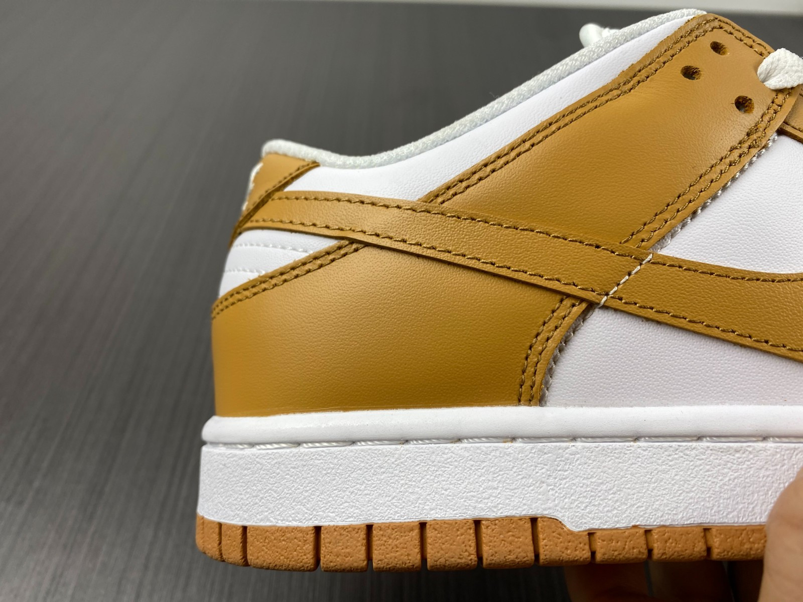 nike dunk low "harvest moon" dd1503-114