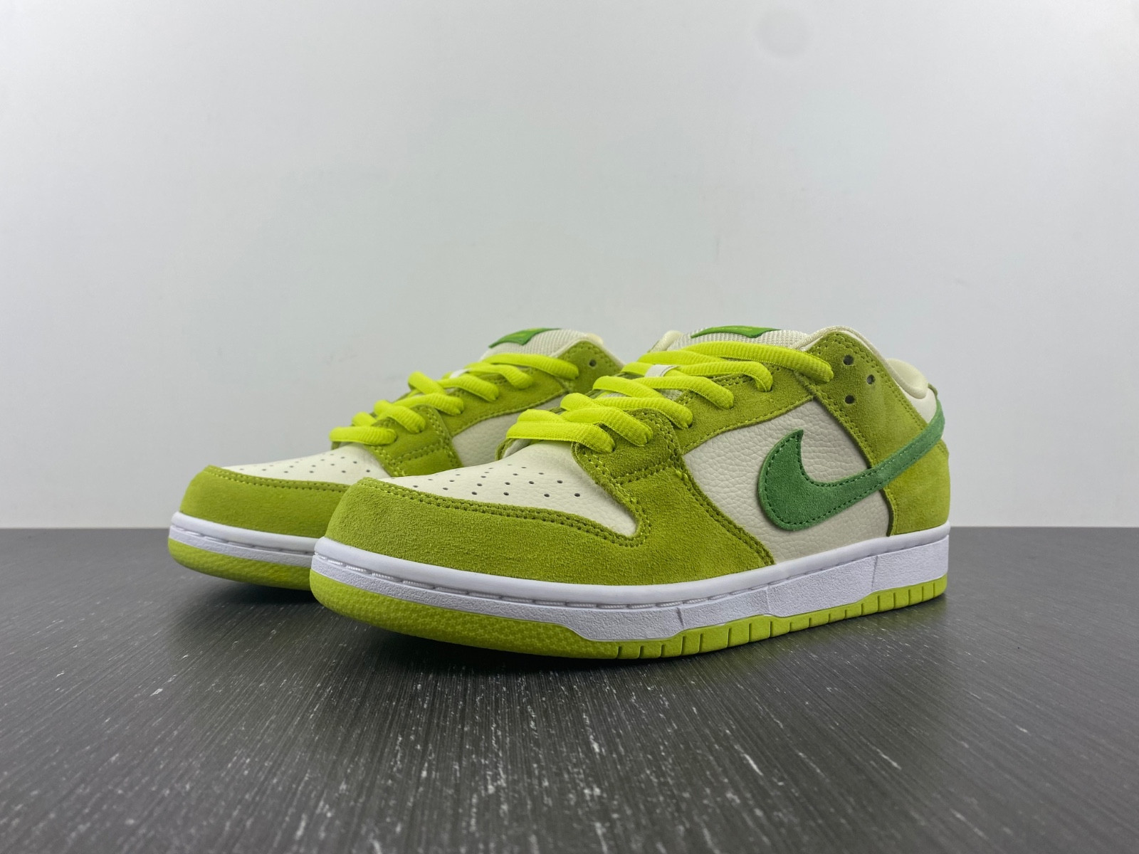 nike sb dunk low green apple - dm0807-300