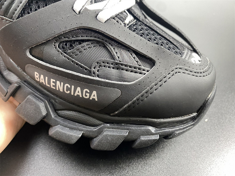 Ba*len*cia*ga track tranier 3.0