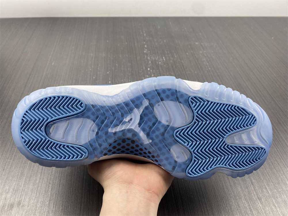 air jordan 11 low “university blue” 528895-106