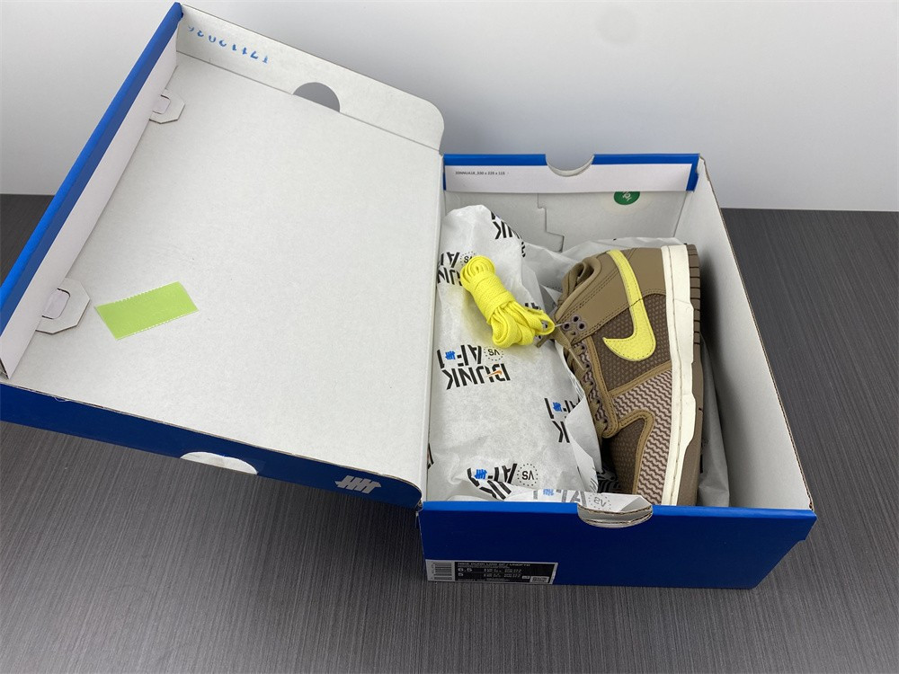 undefeated x dunk low sp 