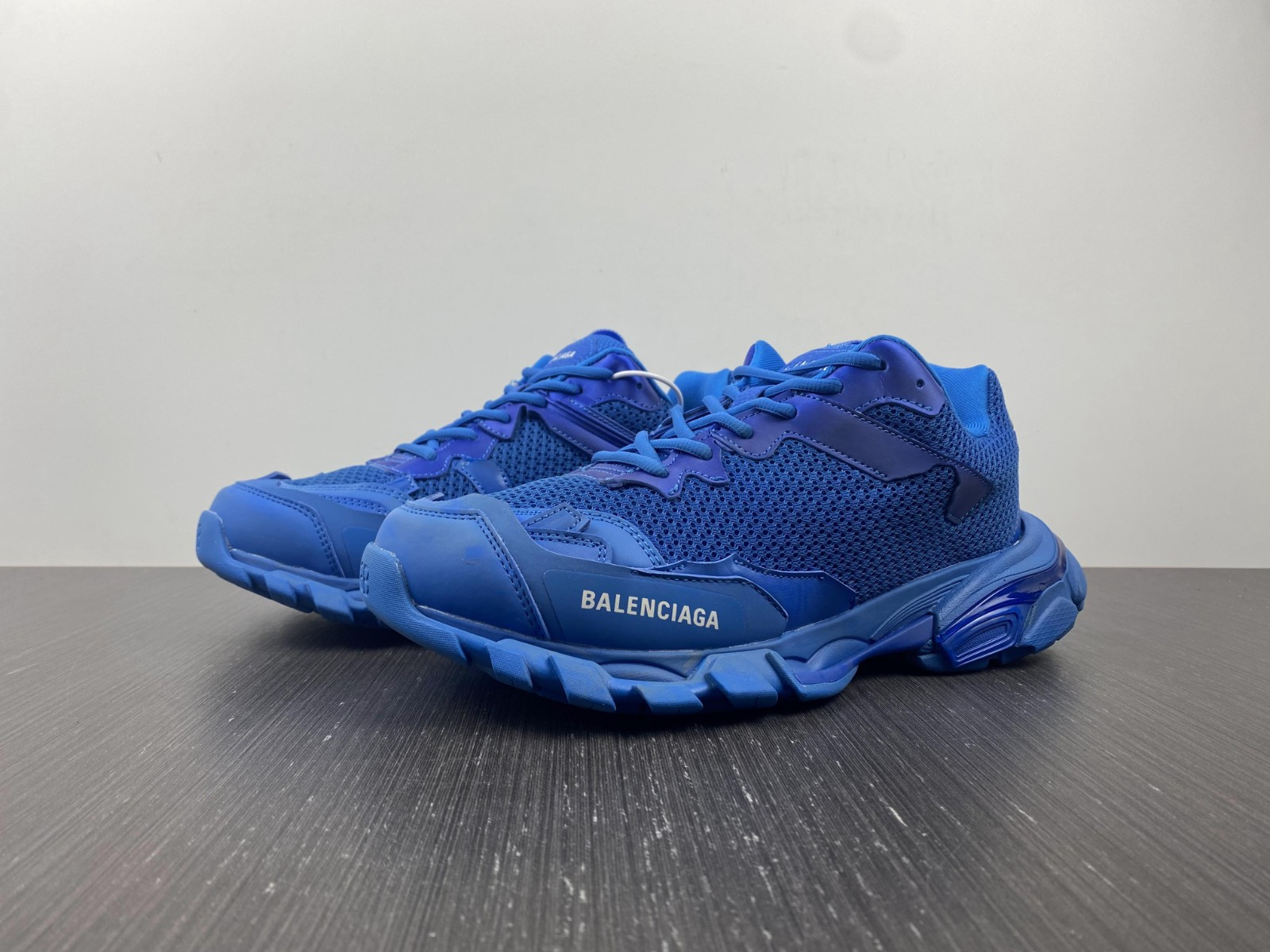 Ba*len*cia*ga men''s track.3 sneaker in blue 700875w3rf14090