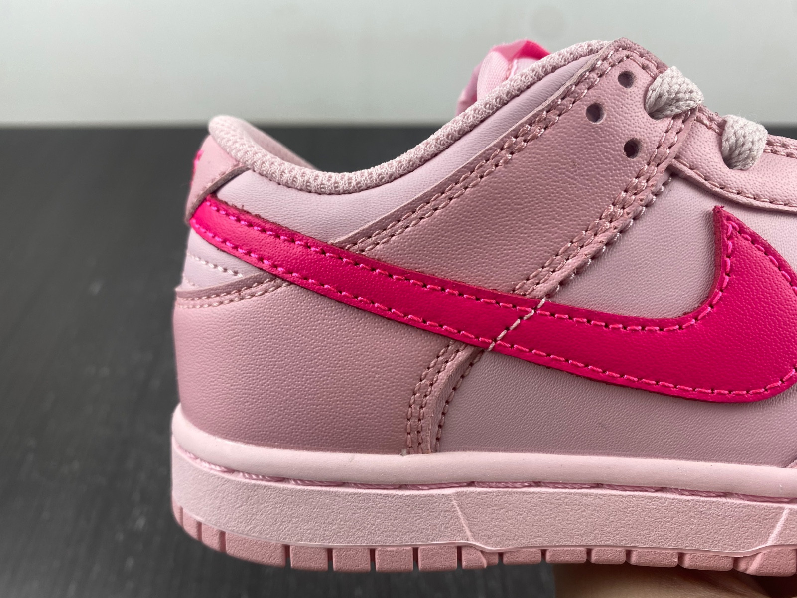 nike dunk low triple pink (ps) kids