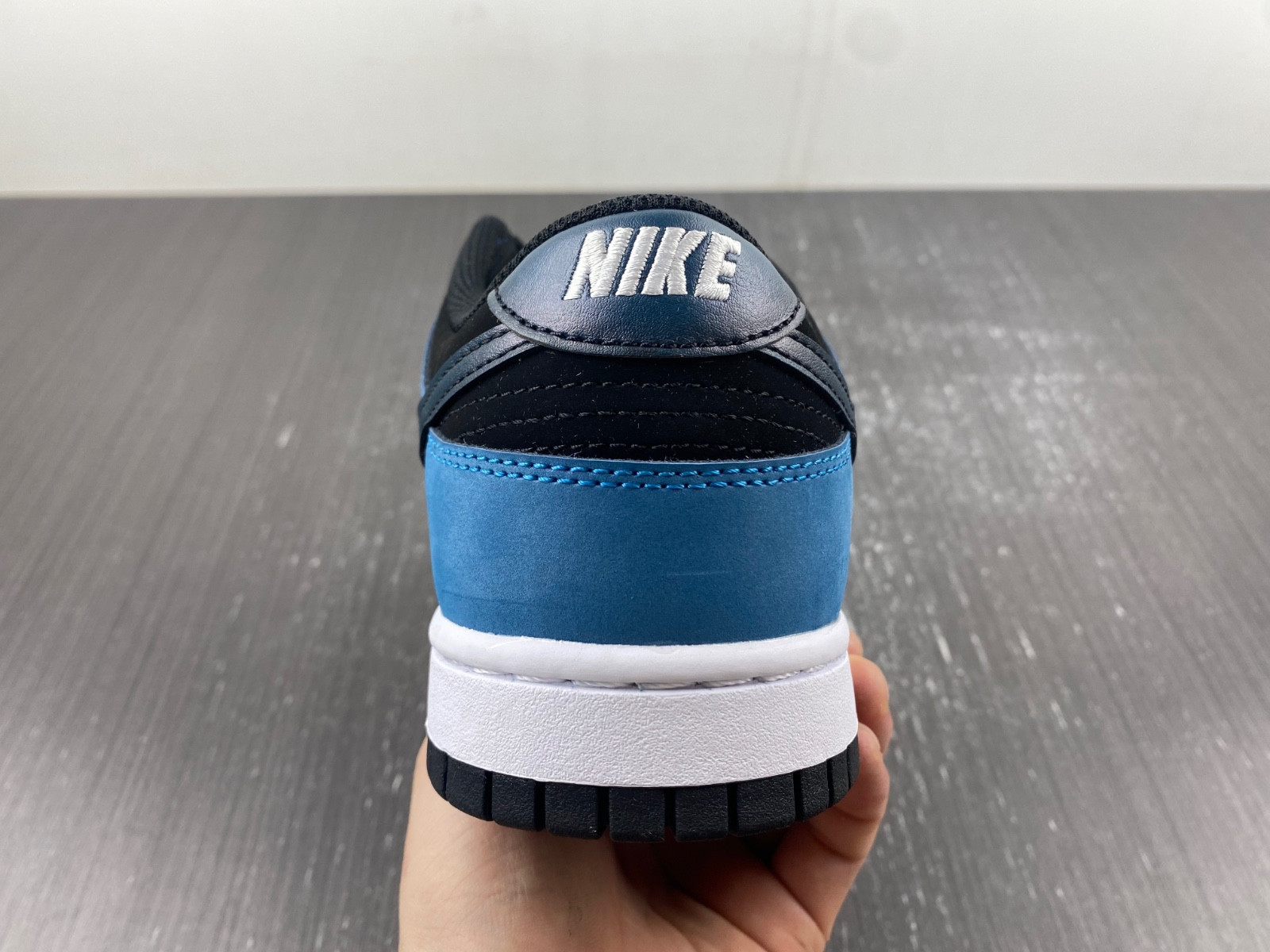 nike dunk low "black/teal" fd6923-100