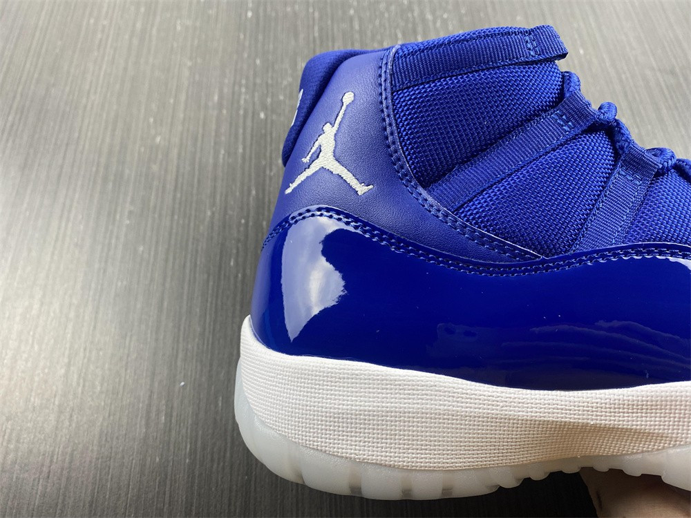 air jordan 11 retro navy blu at7