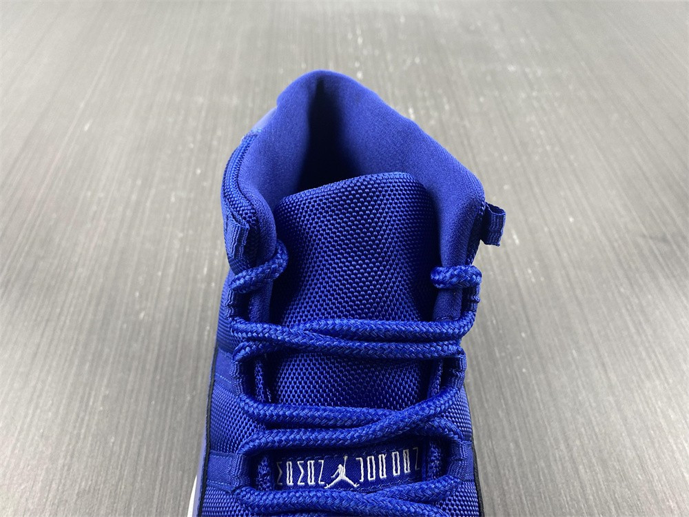 air jordan 11 retro navy blu at7