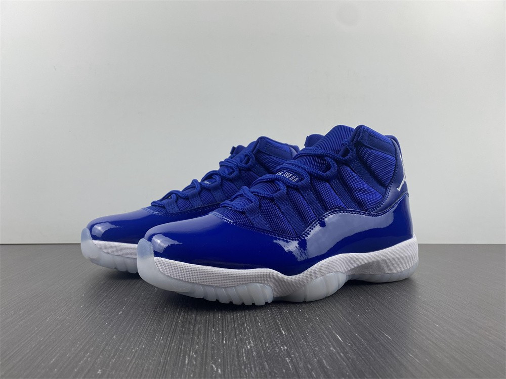 air jordan 11 retro navy blu at7