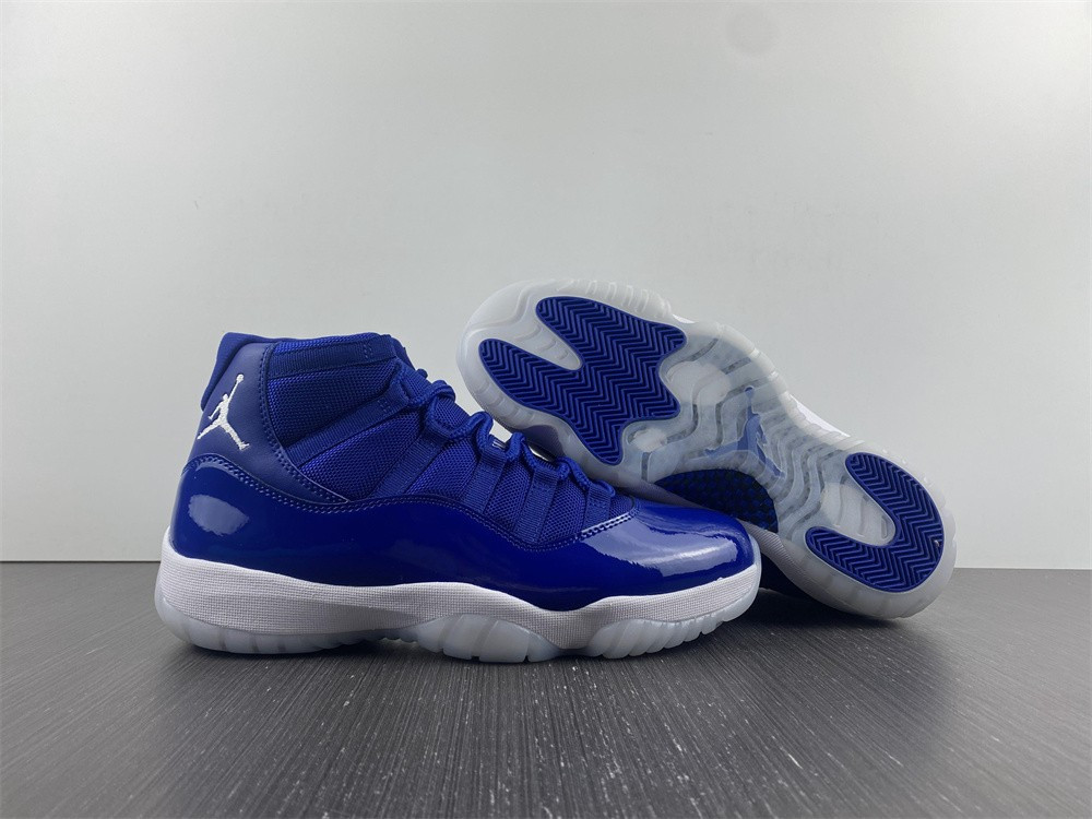 air jordan 11 retro navy blu at7