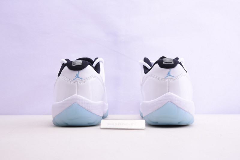 air jordan 11 low”legend blue“ av2187-117