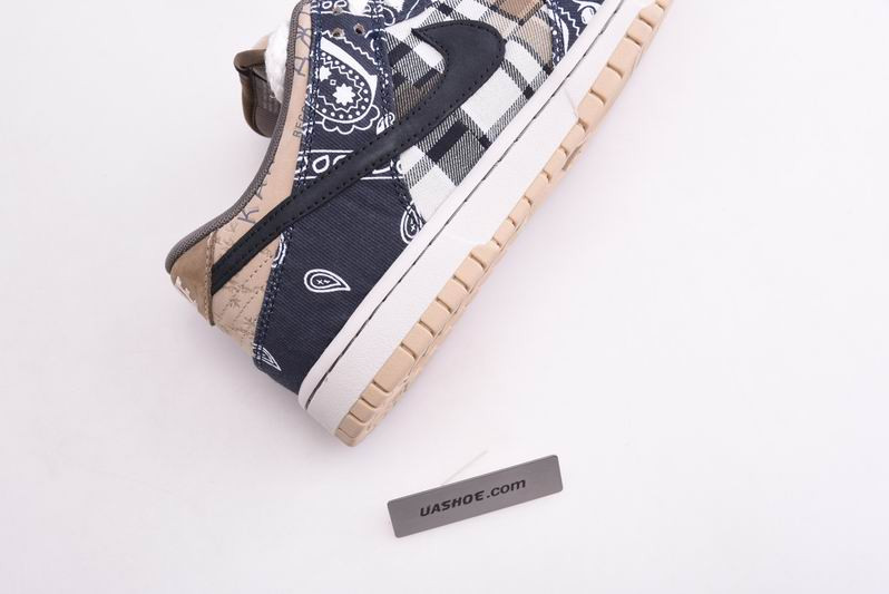 travis scott x nike sb dunk low ct5053-001