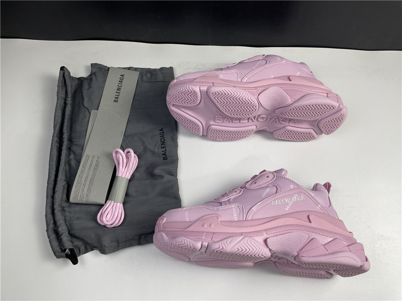 Ba*len*cia*ga triple s pink