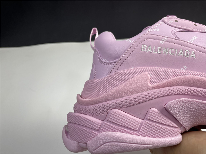 Ba*len*cia*ga triple s pink