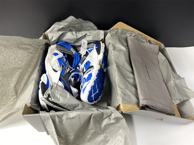 Ba*len*cia*ga trainers track 4.0