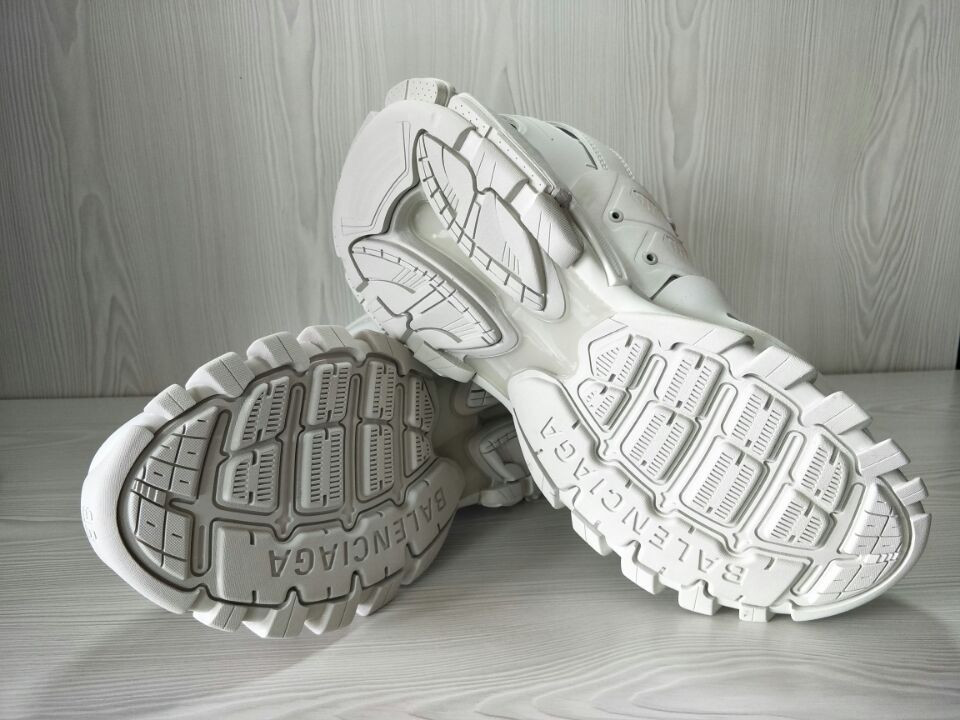 Ba*len*cia*ga track trainer all white