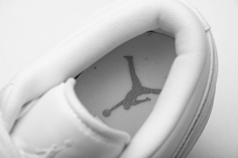 jordan 1 retro low pure platinum 553558-170