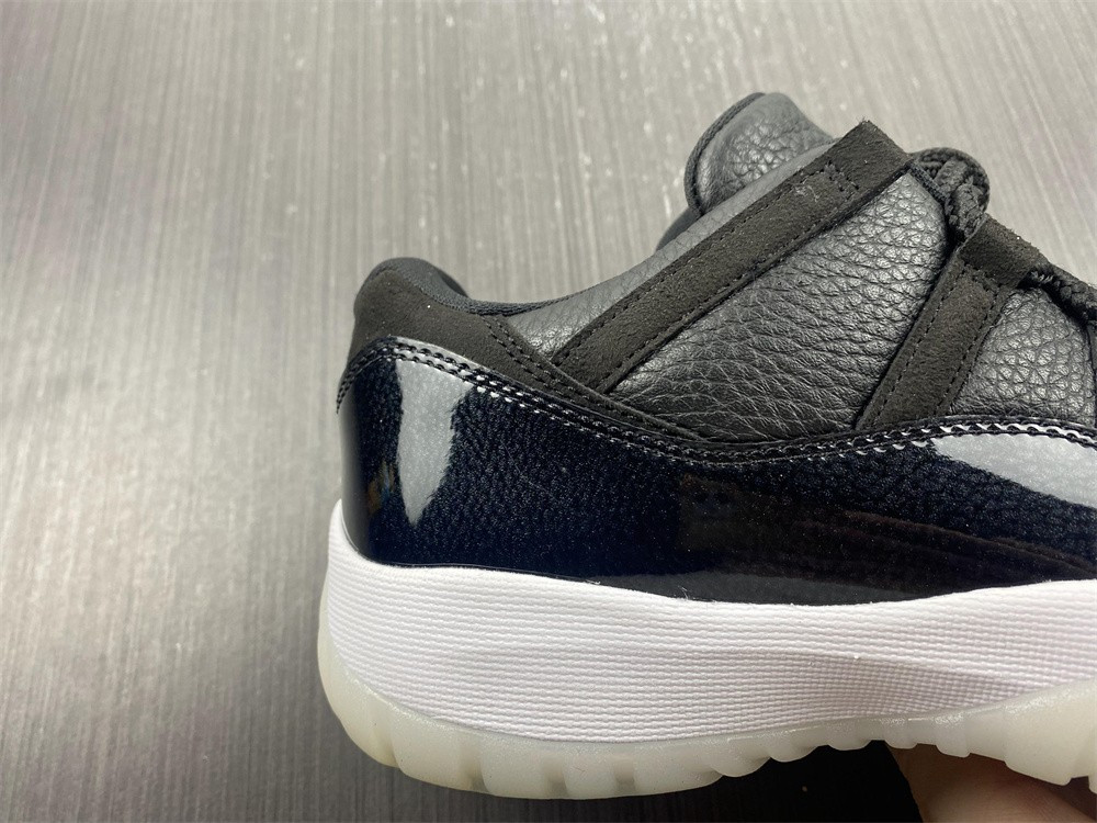 air jordan 11 low 72-10 av2187-001