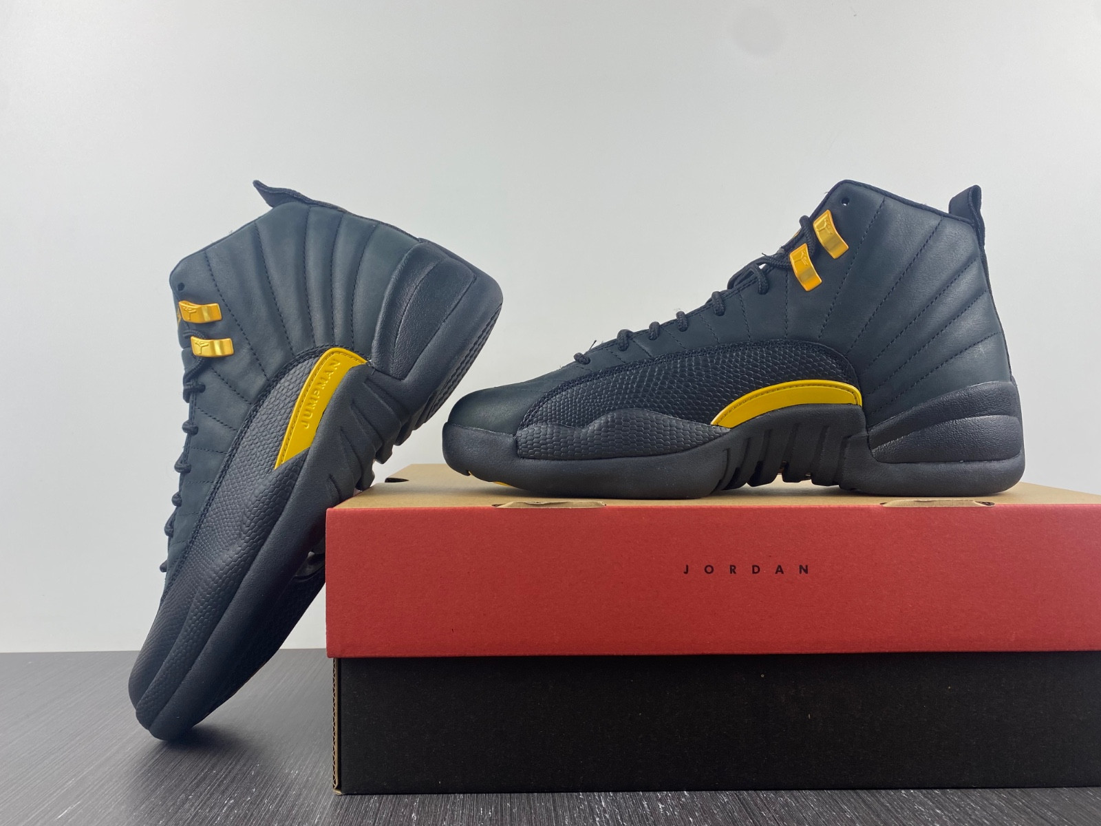 air jordan 12 “black taxi” ct8013-071