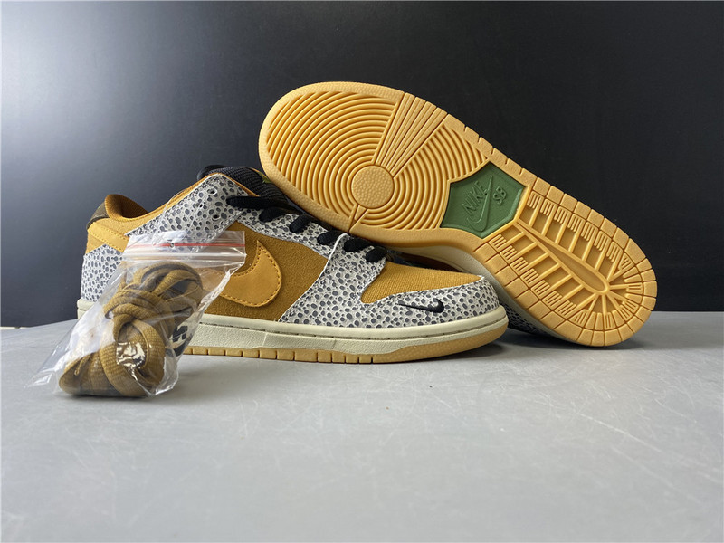 nike sb dunk low “safari” cd2563-002