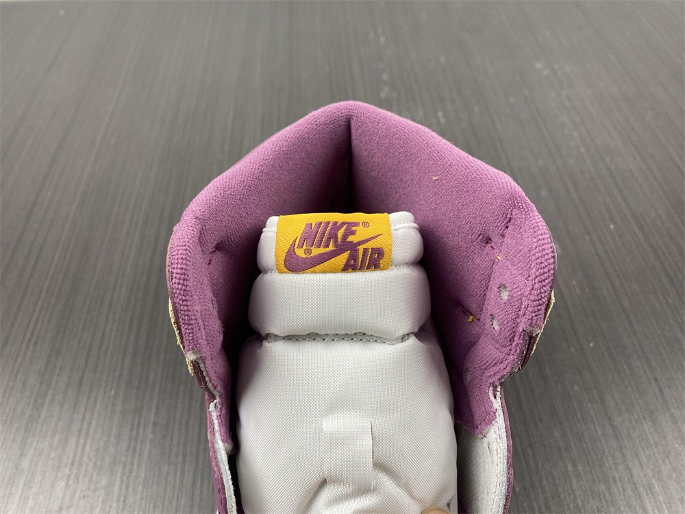 air jordan 1 high og “brotherhood” 555088-706